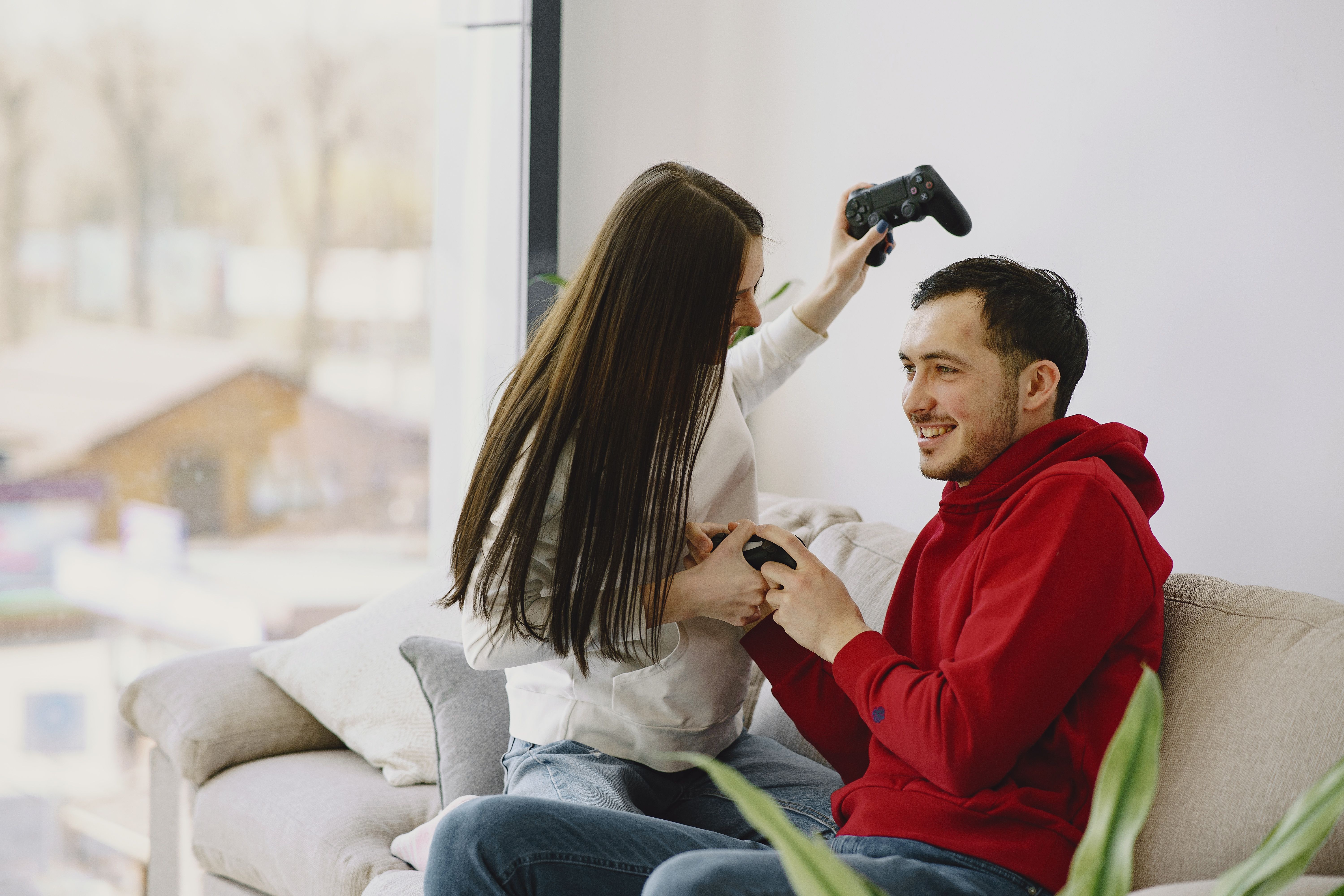 How to Write a Gamer Dating Profile